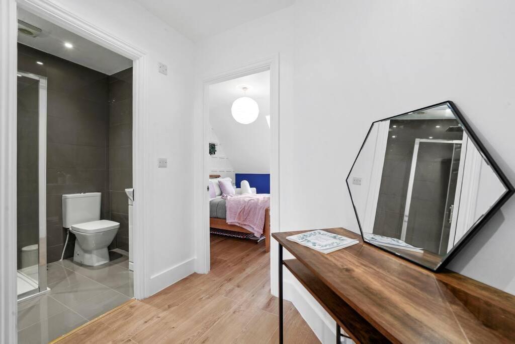 The Chaucer Suite - Exceptionally Stylish - Sleeps 4 Кэнтербари Экстерьер фото