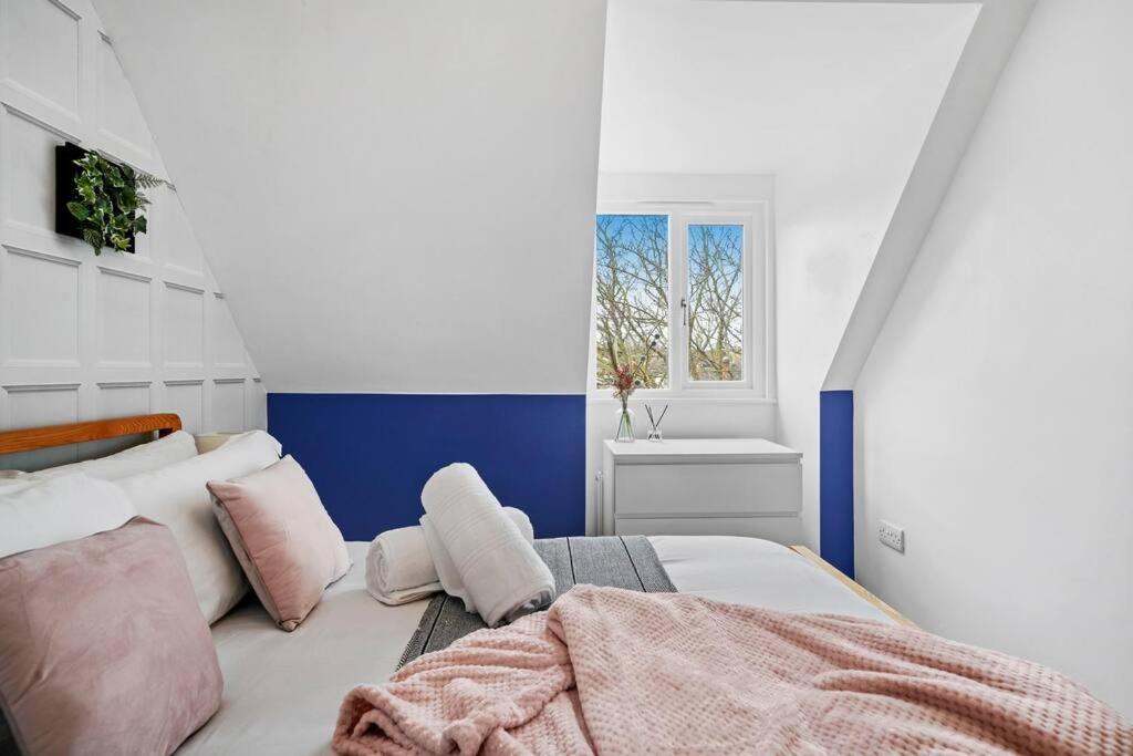 The Chaucer Suite - Exceptionally Stylish - Sleeps 4 Кэнтербари Экстерьер фото