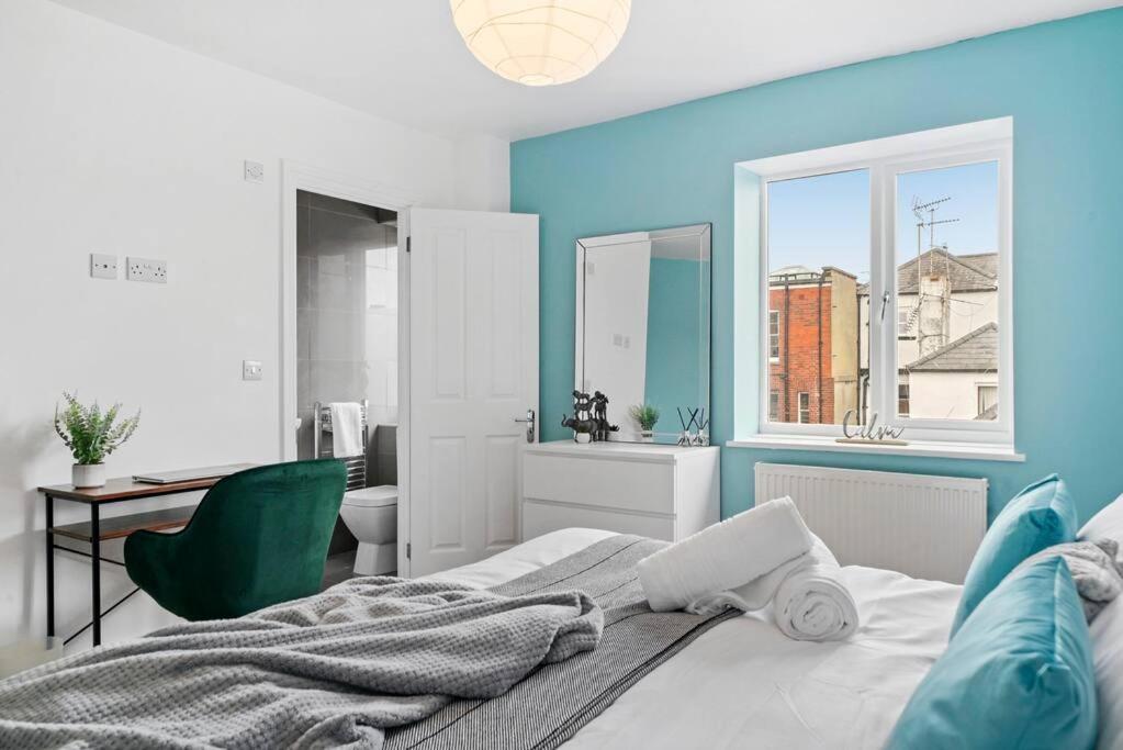 The Chaucer Suite - Exceptionally Stylish - Sleeps 4 Кэнтербари Экстерьер фото